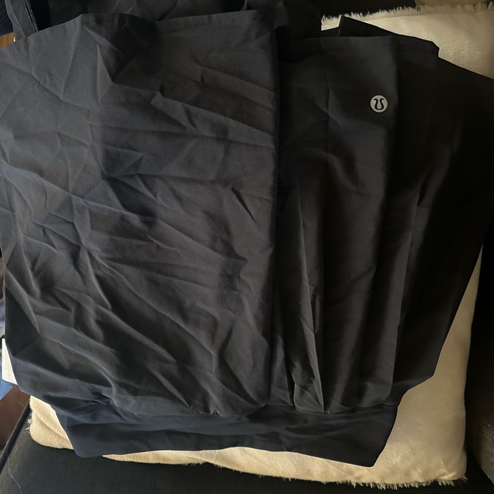 lululemon size 12 Black Pleated Skort - Picture 4 of 7